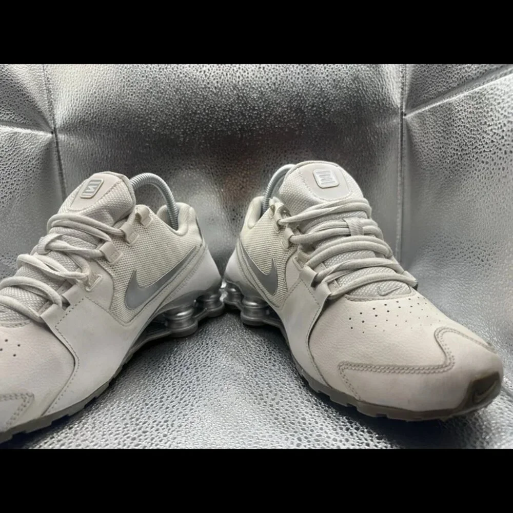 RARE 🚀 Size 7Y Nike Shox Avenue (GS) Shoes White Silver 848112-100 Youth‎ - Picture 7 of 11
